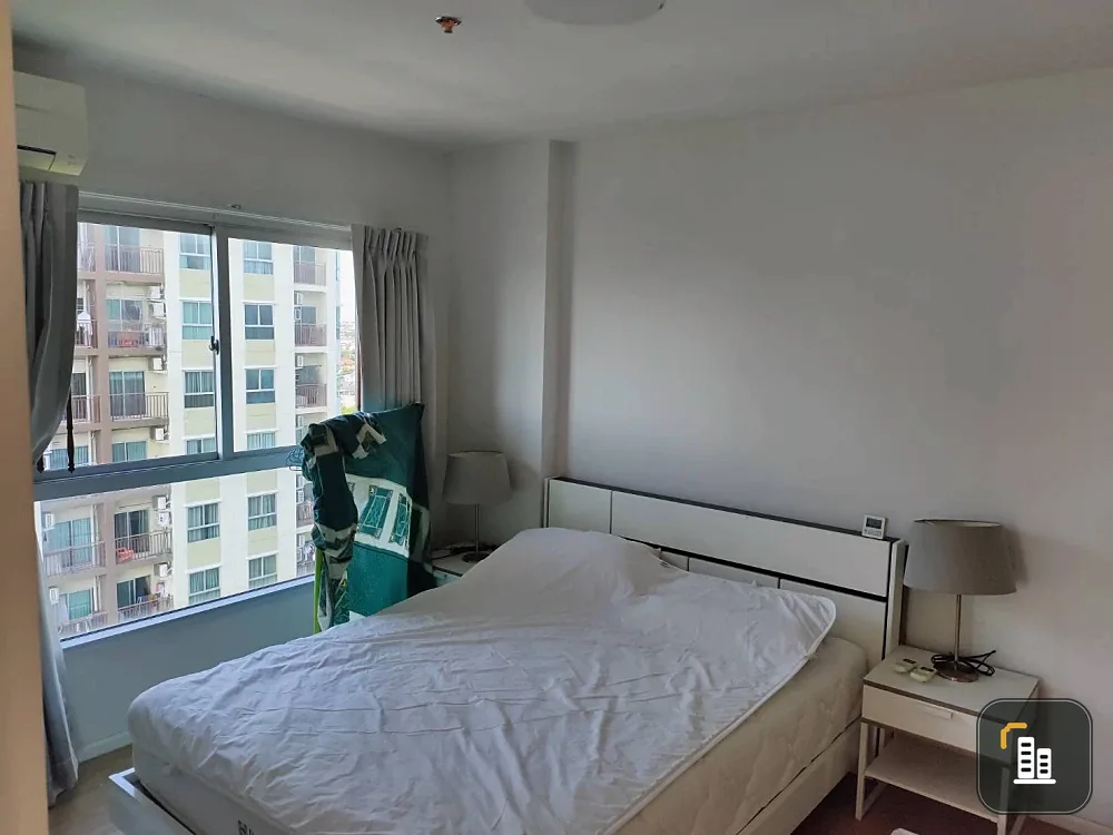 Selling The Parkland Lite Sukhumvit-Paknam. High floor unit, great ventilation, corner unit with river view. Book now!