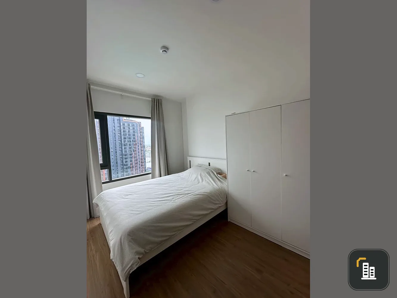 Selling The Livin Ramkhamhaeng: 1 bedroom, 1 bathroom, fully furnished. Don't miss this great deal!