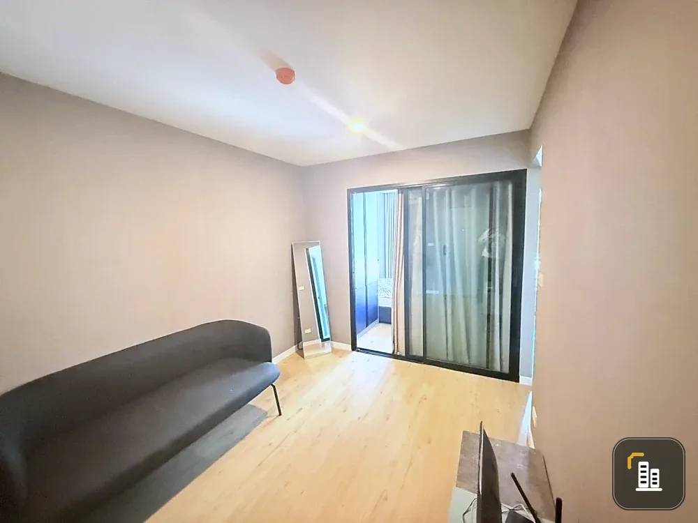 Selling Attitude BU room, fully furnished. Just bring your suitcase and move in!+++