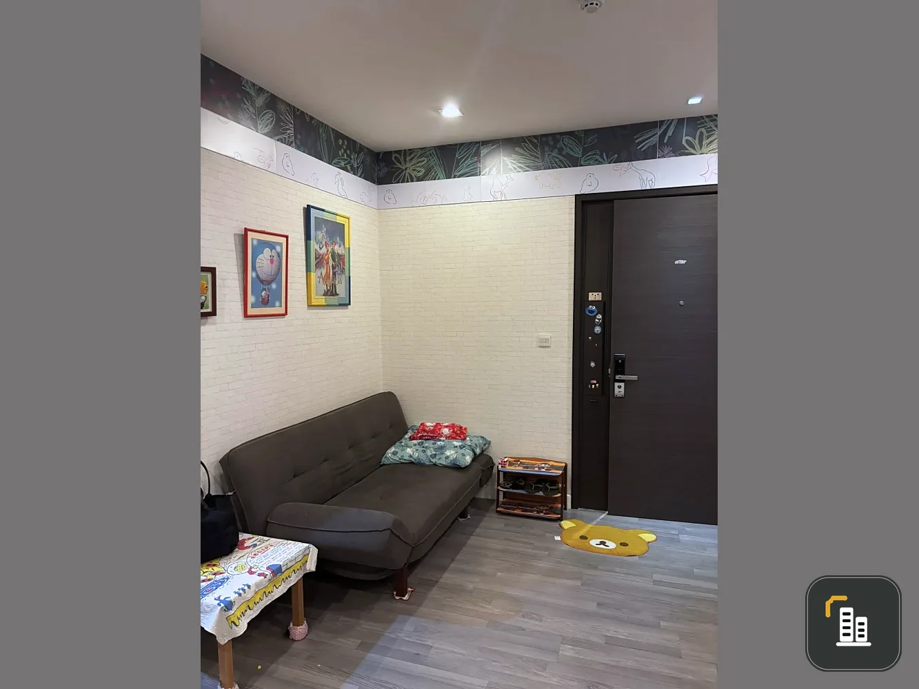 For rent: The Room Rama 4, 1 bedroom, 1 bathroom, spacious living area, fully furnished. Book now!