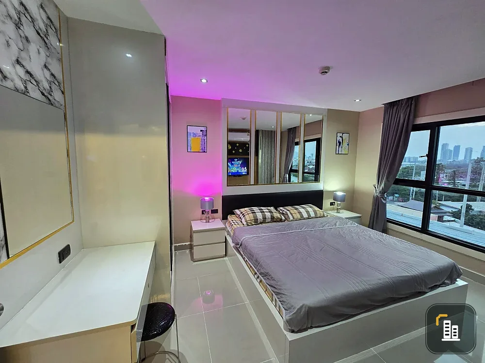For sale/rent: Condo The Blue Residence. Nice unit, fully furnished, spacious. Book now before it's too late!