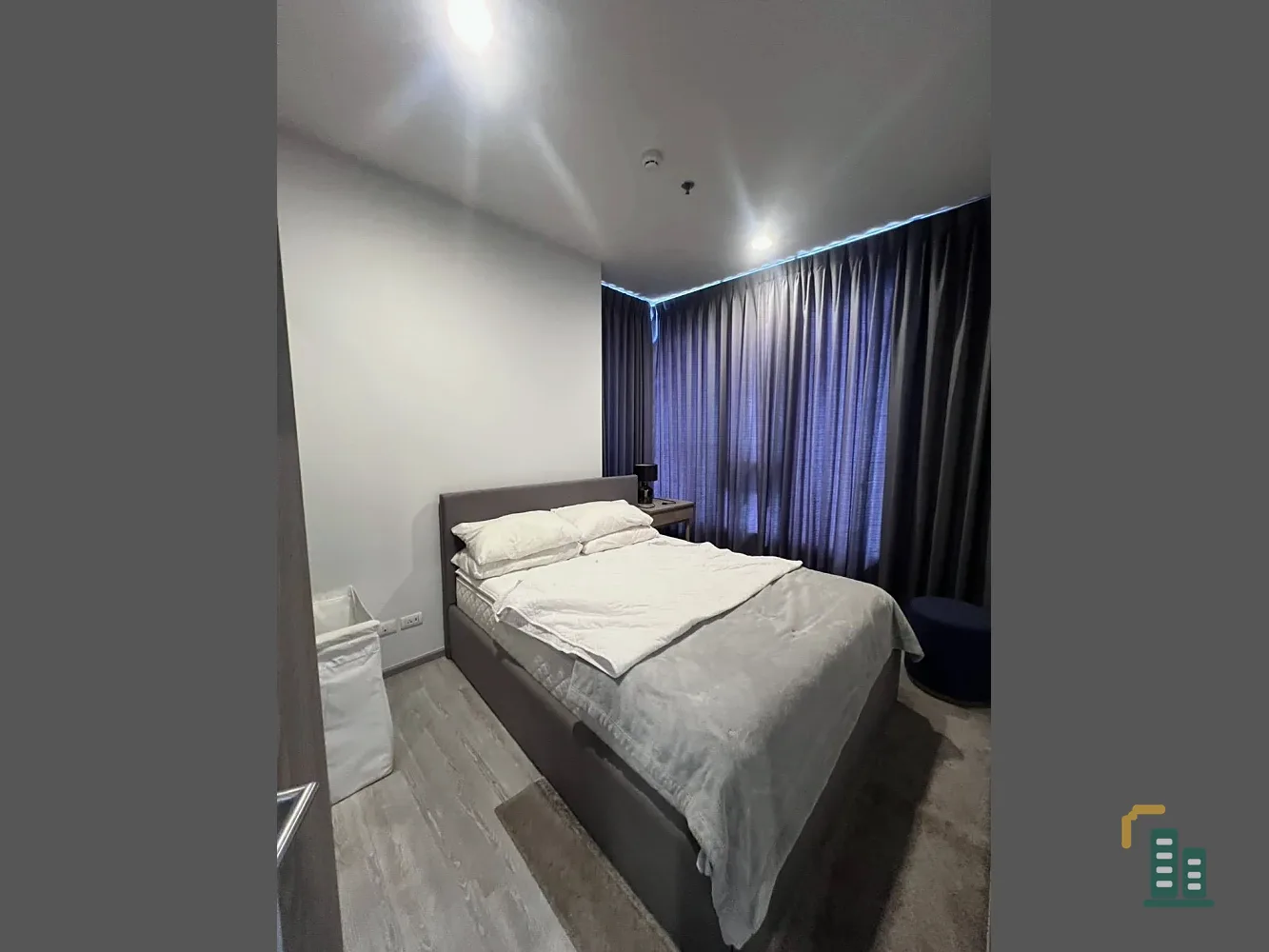 For rent: XT Ekkamai, 24th floor, unobstructed view of Ekkamai-Thonglor, excellent ventilation. You won't be disappointed if you book now.