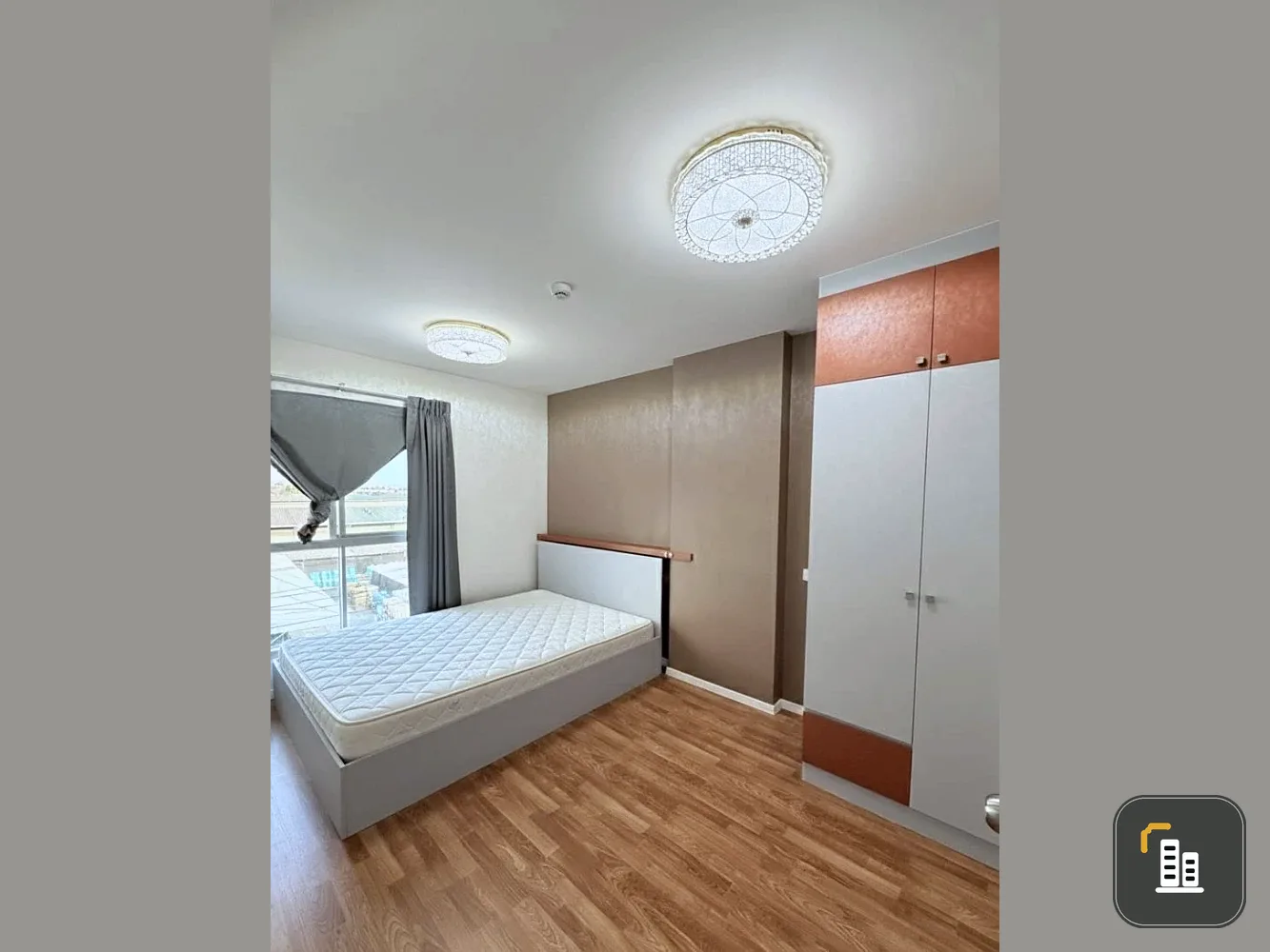 For sale or rent: Lumpini Ville Sukhumvit 101/1-Punnawithi. Separate bedroom and living room areas. Fully furnished and ready to move in.