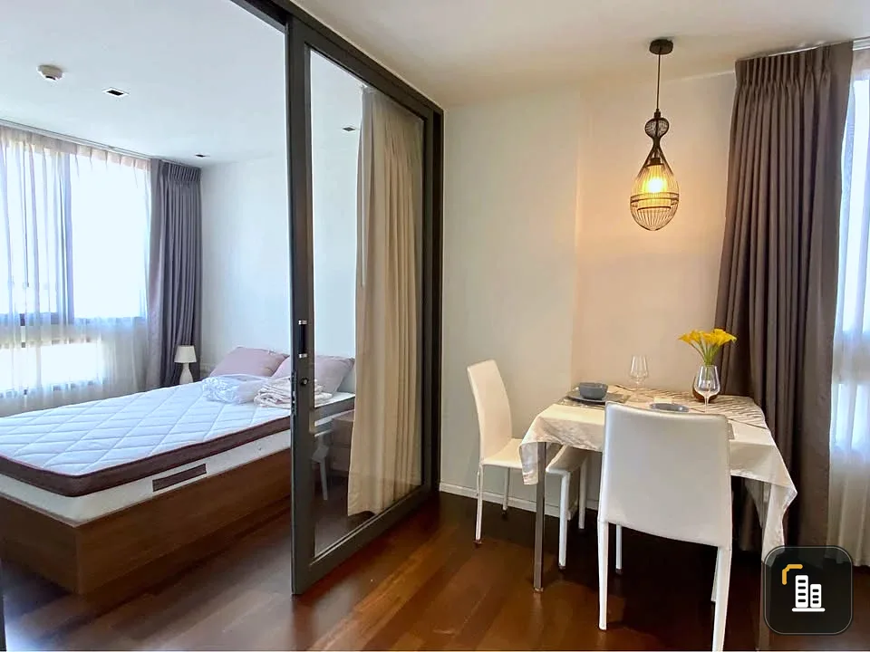 For sale or rent: Formosa Ladprao 7. Features two-way windows for natural light and ventilation, and comes fully furnished with amenities. Book now!
