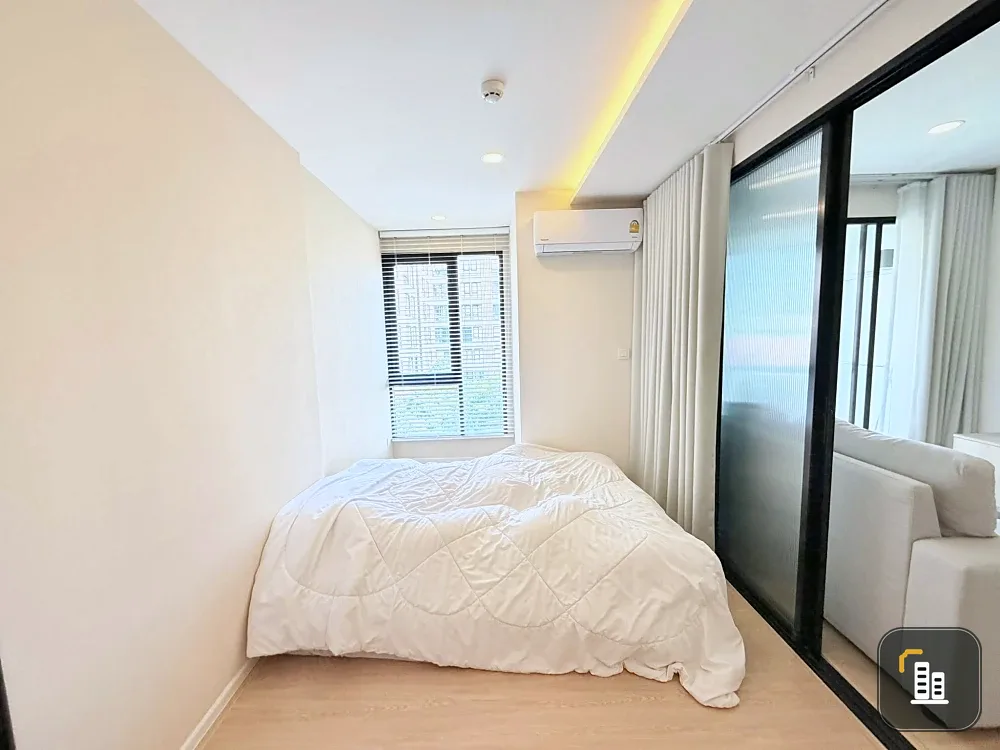 For sale IKON Sukhumvit 77. Spacious and comfortable unit with full furnishings and amenities. Book now!