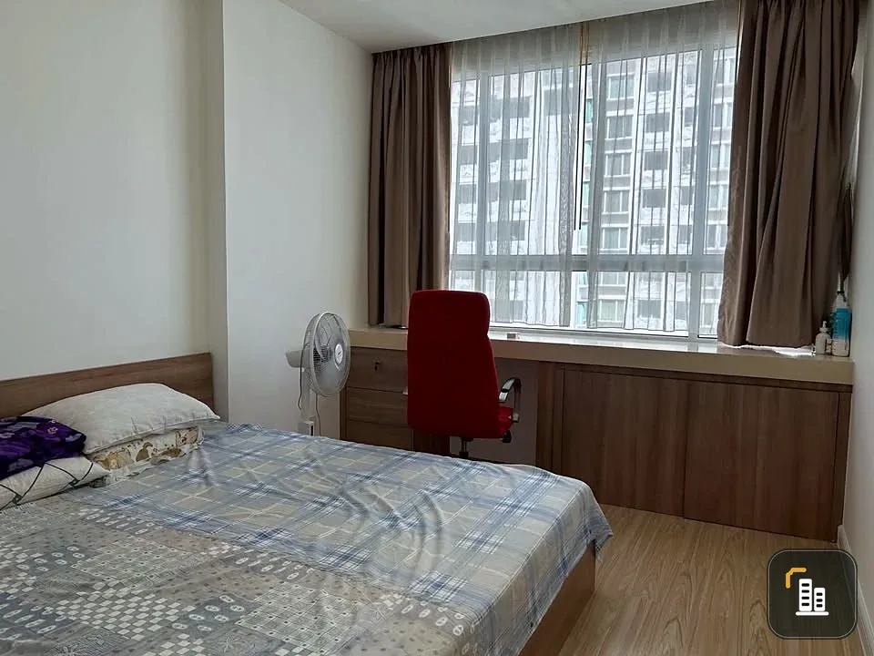 Selling a TC Green condo in good condition with complete amenities: Ready to move in!