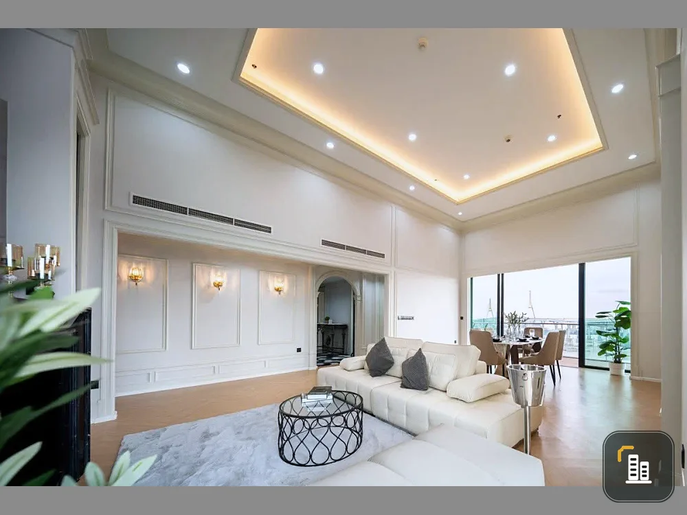 Urgent sale! The Pano Rama 3, beautifully decorated unit with high-quality built-in furniture, panoramic views of the Chao Phraya River and Bhumibol B