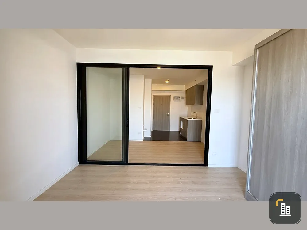 Urgent sale! A Space Mega Bangna condo, unfurnished unit, 21st floor, North facing, IKEA view. Amazing price! Don't miss out!