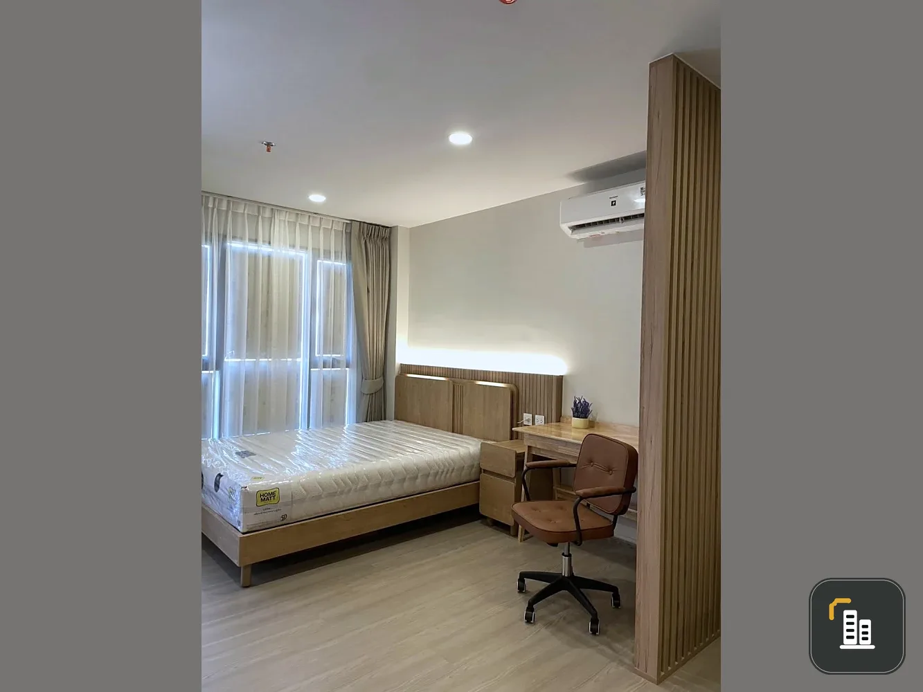 For rent: Aspire Sukhumvit - Rama 4, 10th floor, unobstructed view, no tall buildings blocking the view, with stunning built-in furniture. Don't miss