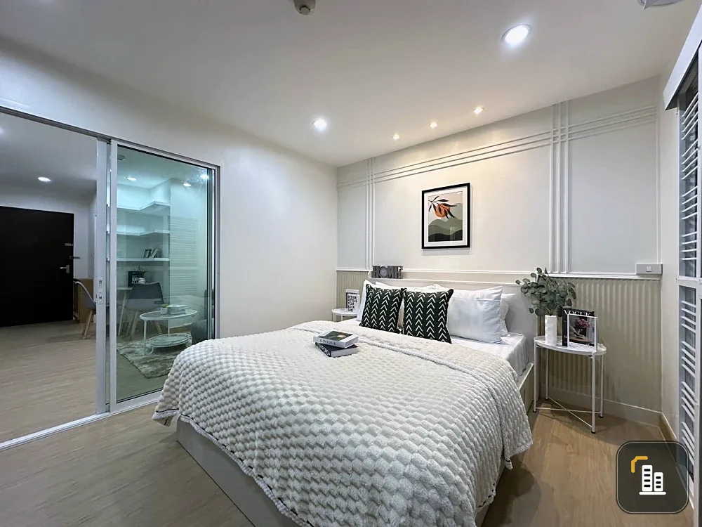 For rent: The Private @ Sutthisan. Spacious and comfortable room with stunning decor. A very desirable place to live! Book now!