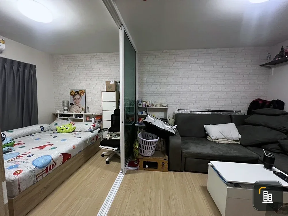 Urgent sale! UNIO Charan 3 condo, 3 rooms with separate, clearly defined zones. Own it today! Buy now!