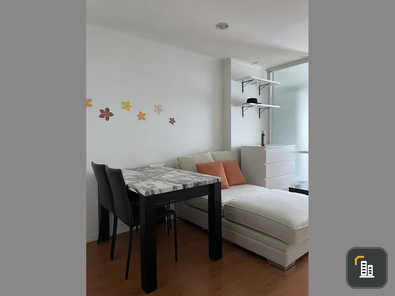 Selling a Lumpini Ville Prachachuen-Pongpetch condo, 17th floor. Convenient location, fully furnished with appliances. Don't miss out!
