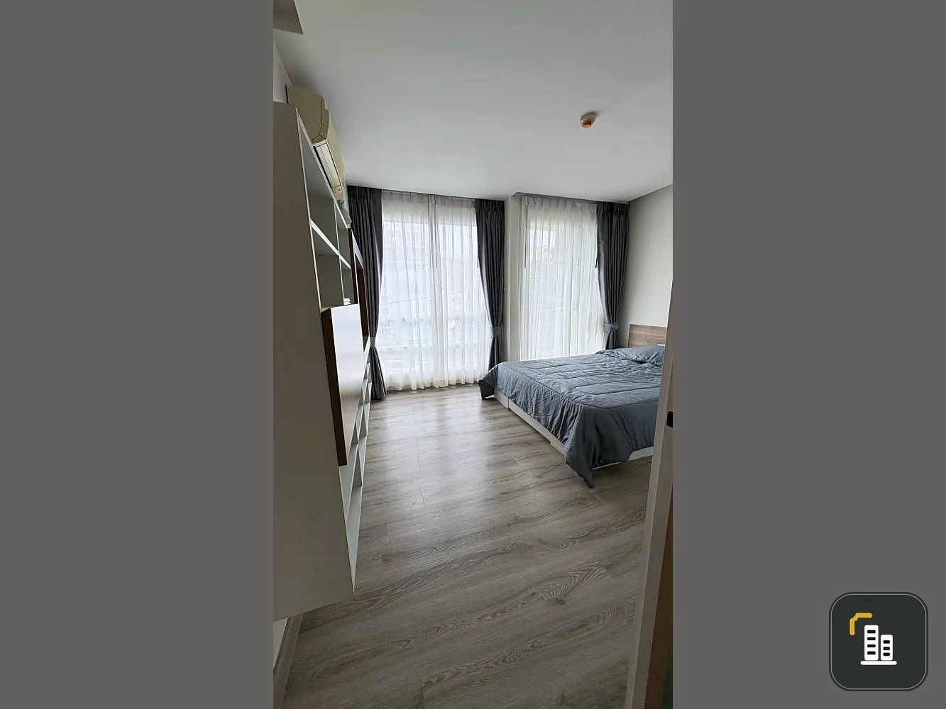 Emerald Residence Ratchada Condominium for sale. Ready to move in. Everything you need is here. Don't miss out!