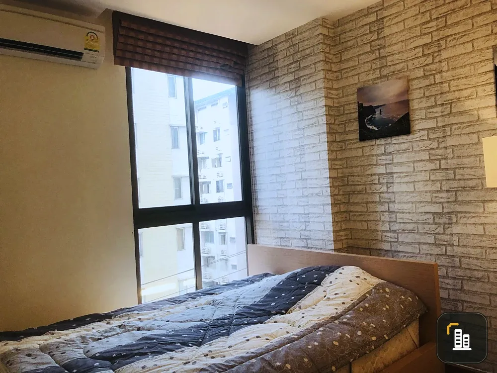 Selling Ideo Mix Sukhumvit 103, 5th floor, Building A. Wallpaper throughout the unit, fully furnished. First come, first served.
