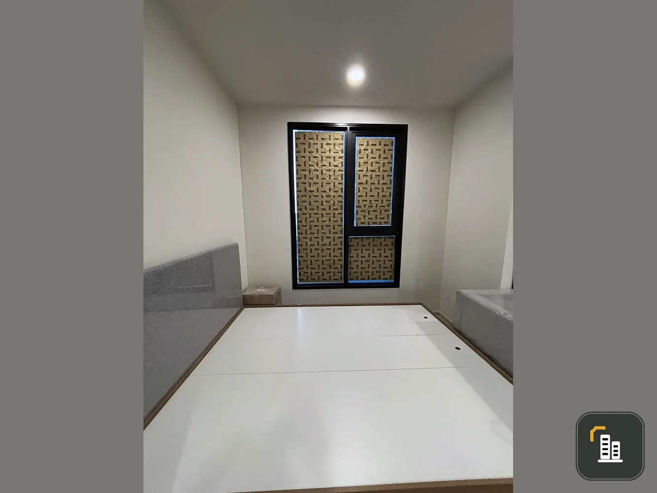 Condo for sale by down payment: NUE Riverest Ratchaburana, Building B, 3rd floor. Riverside view, beautiful garden view, close to parking. Book now!