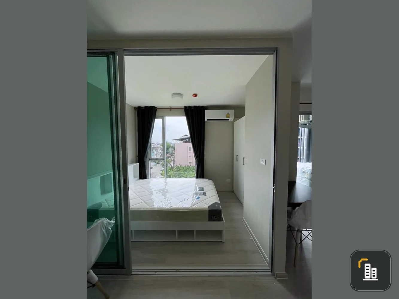 Selling Plum Condo Ram 60 Interchange, 6th floor unit, fully furnished, excellent facilities. Don't miss out!