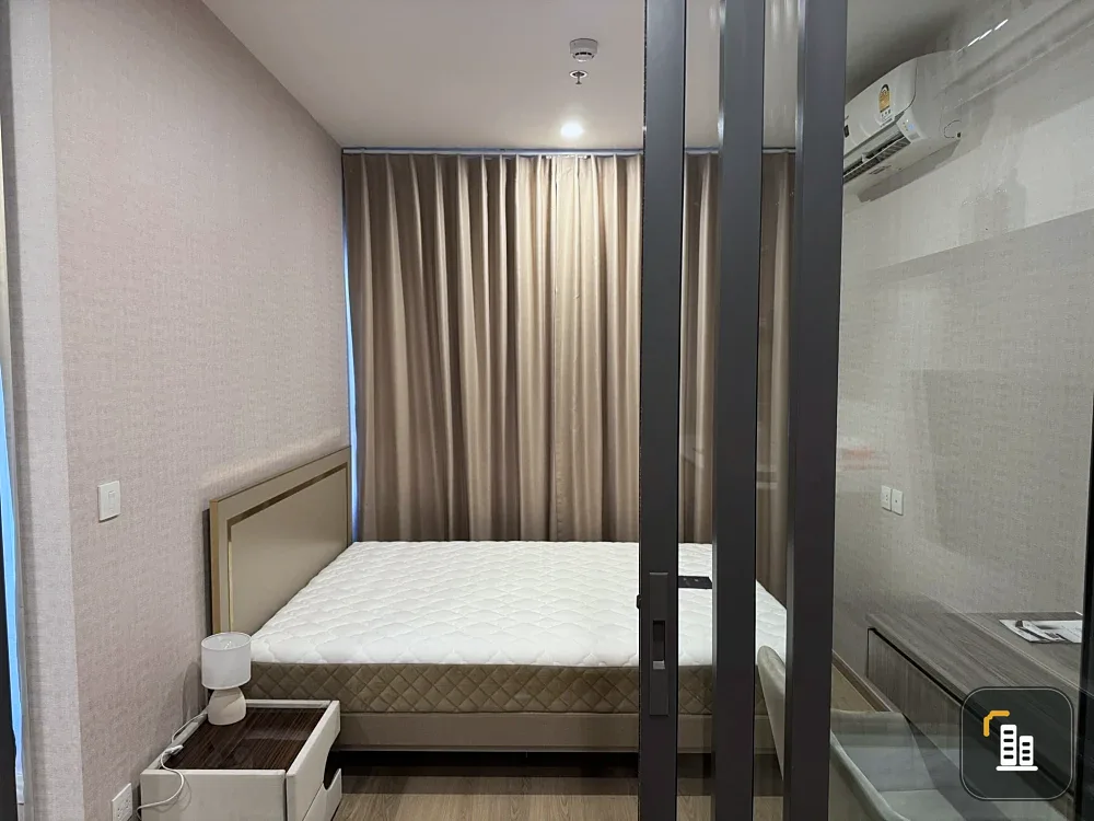 Life Rama 4 - Asoke condo for rent. Ready to move in, fully furnished. Book now!
