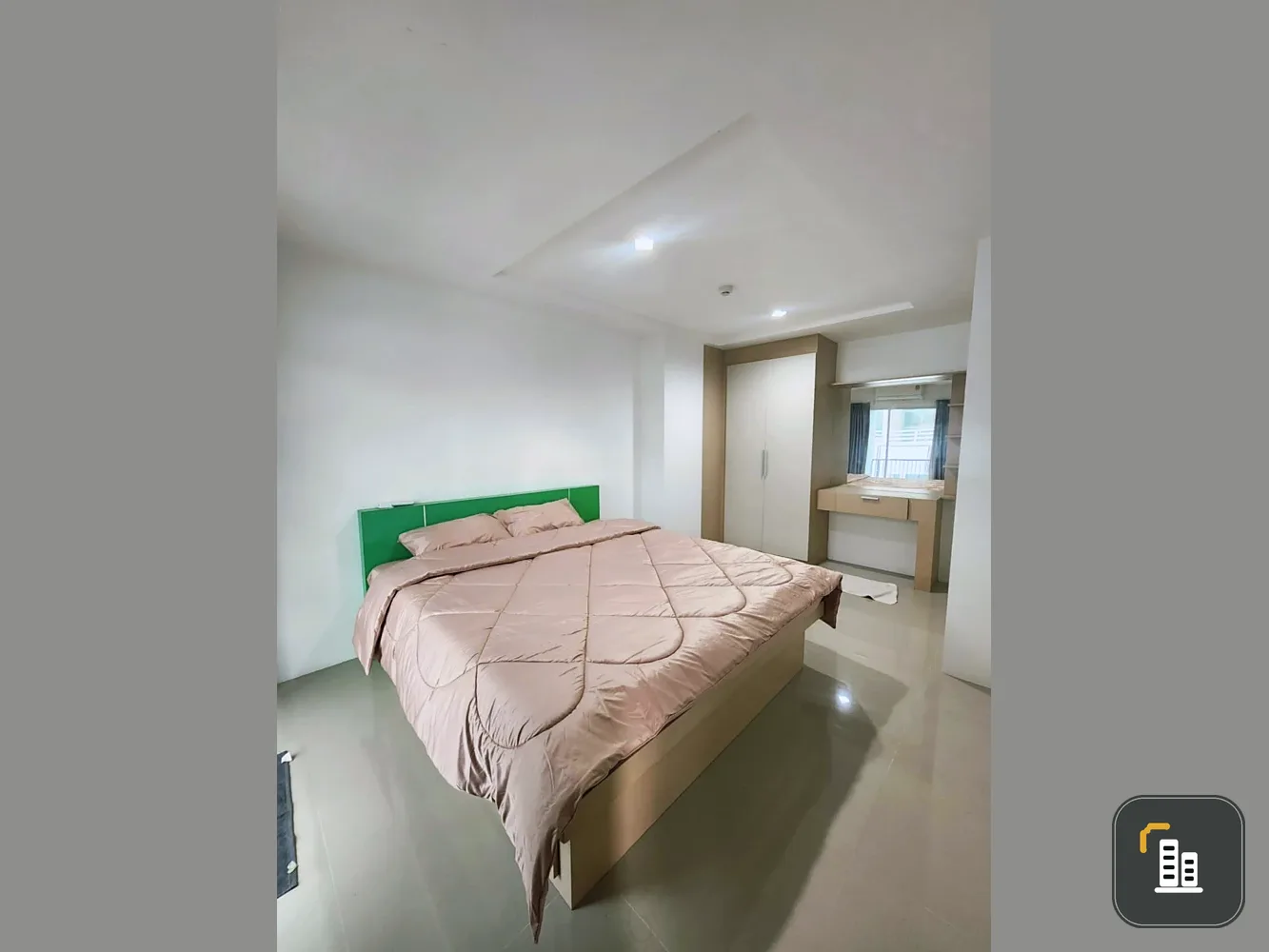 For rent: Trio Gems Condo (Jomtien). Spacious area, fully furnished. Just bring your bags and move in!