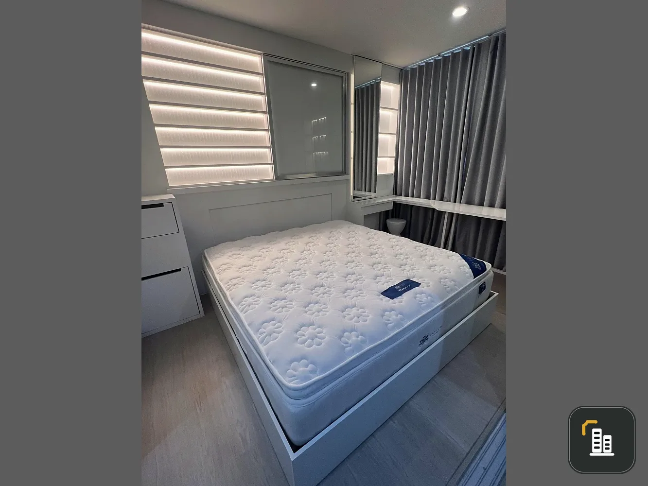 For sale or rent: Nich Mono Chaengwattana. Nicely decorated unit, convenient and fully furnished. Just bring your suitcase and move in! You won't want