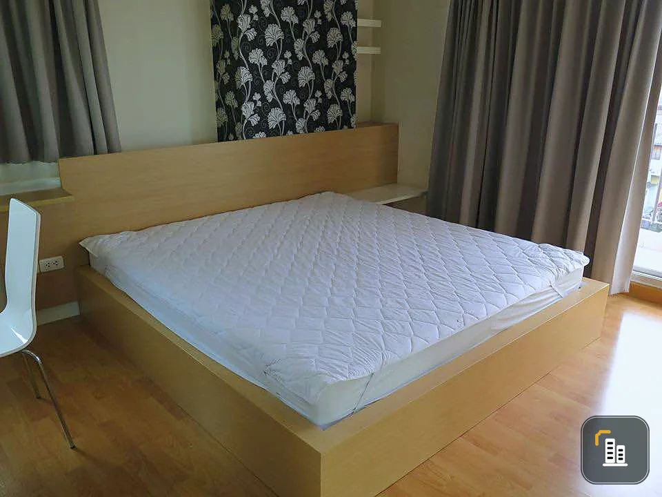 City Home Tha Phra Intersection Condo for sale. Great location, convenient transportation, beautiful wallpaper installed, ready to move in!