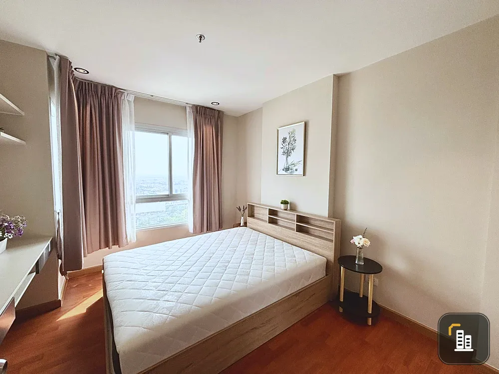 For Rent: The President Phetkasem-Bang Khae. Ready to move in, fully furnished, high floor. You must book now!