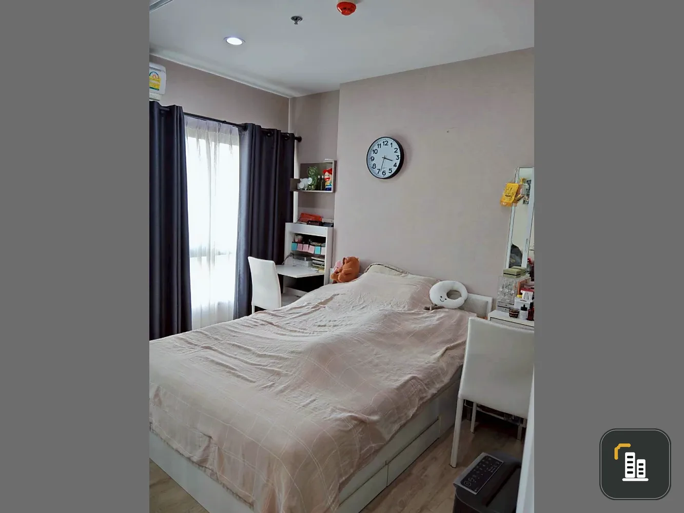 Selling The Parkland Phetkasem-Thapra, 5th floor, corner unit. Quiet, good ventilation, fully furnished. Book now!