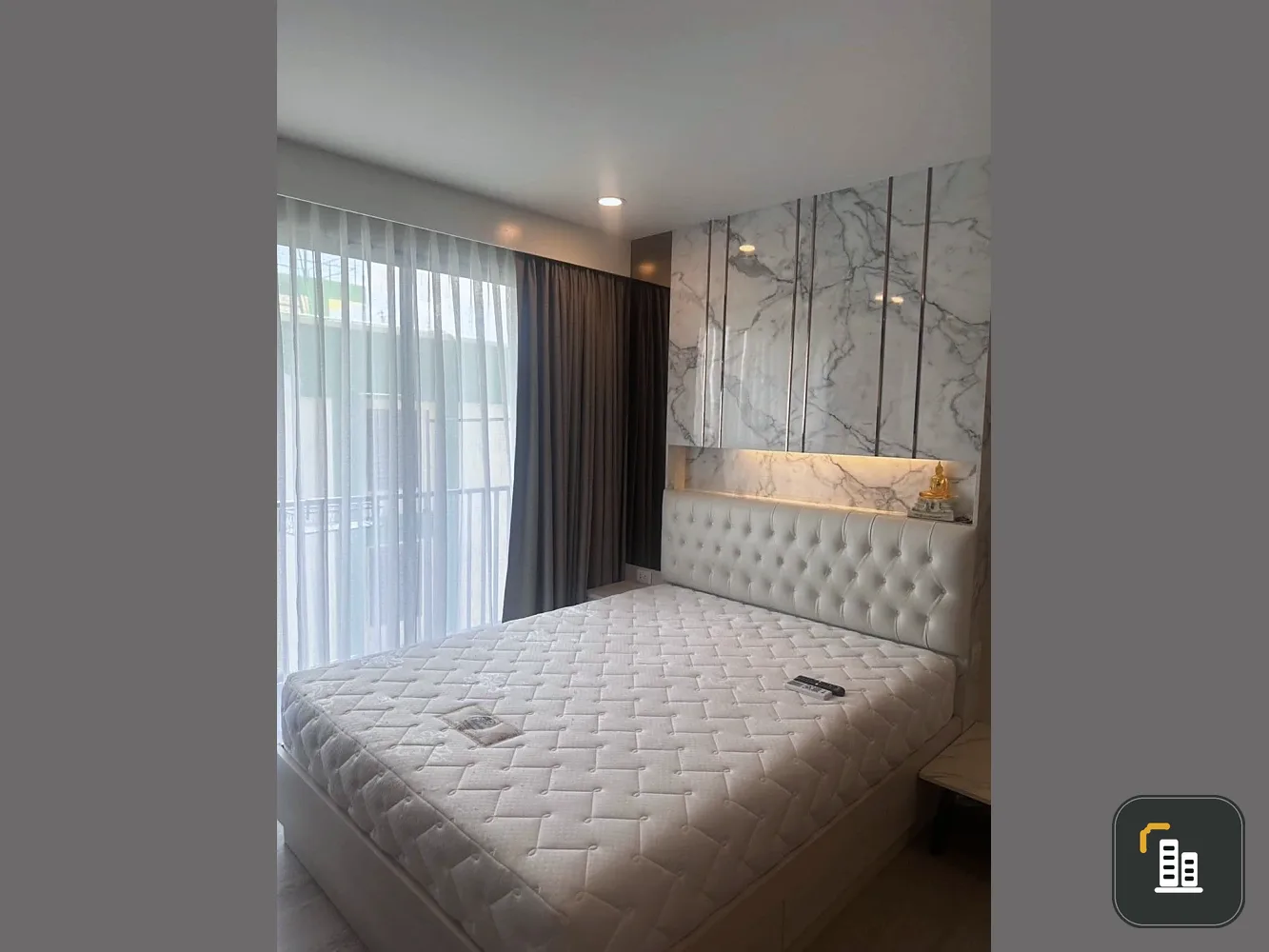 For rent: Dolce Lasalle apartment, fully furnished and ready to move in. Affordable price. Just bring your belongings and you're good to go! Don't hes