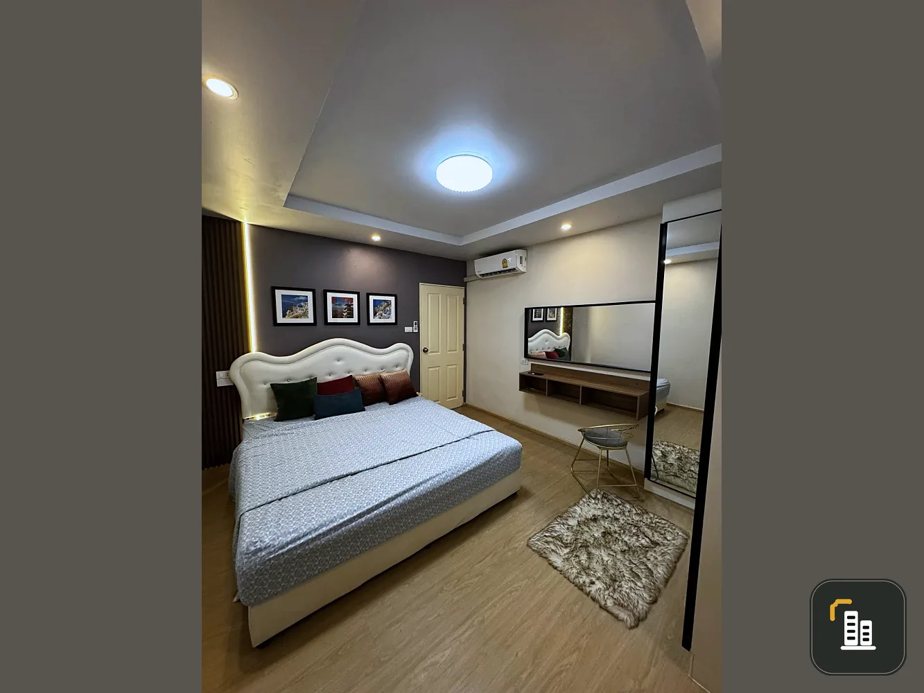 Happy Condo Ratchada 18 for sale. Located on the 3rd floor, Building B. Pet-friendly condo. Spacious area. Don't miss out!