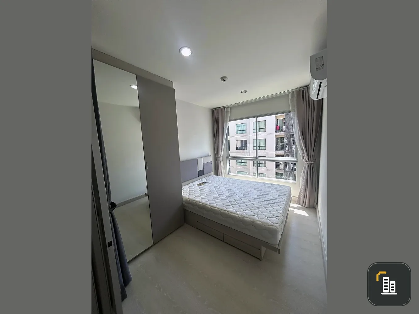 Condo for sale: Niche ID Sukhumvit 113. Well-partitioned units with separate zones. Great value! Book now, don't miss out!
