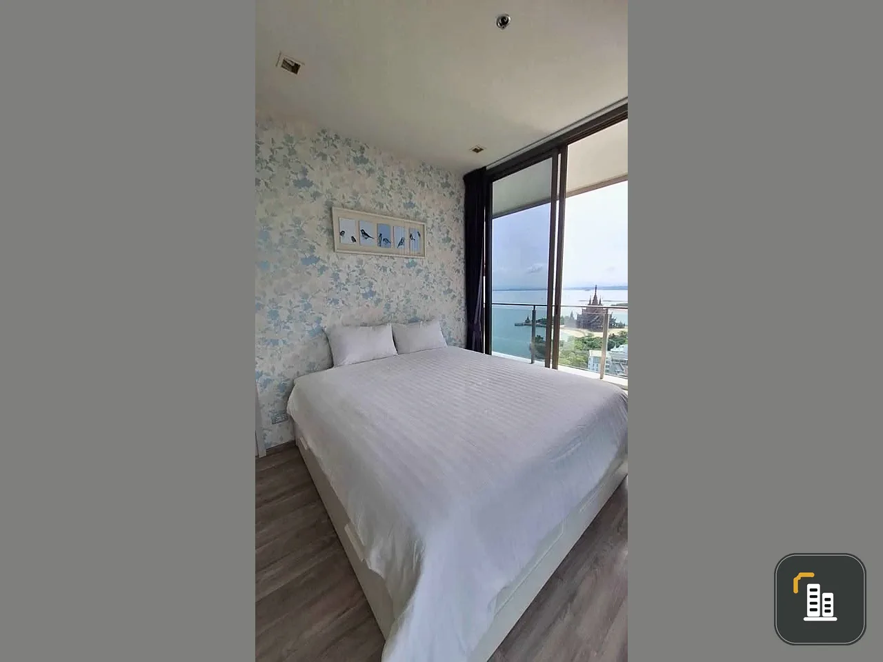 For sale or rent at Baan Plai Haad. Spacious rooms with plenty of usable space, high-quality wallpaper, and beautiful, unblocked views. Book now!