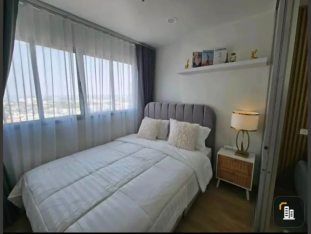 Selling Lumpini Condotown North Pattaya Sukhumvit. Beautifully decorated unit with high-quality built-in furniture. Don't miss out!