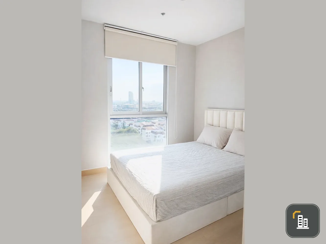 Selling a corner unit at The Parkland Srinakarin Lakeside. It's less crowded, has a beautiful, unblocked view. Don't miss out!