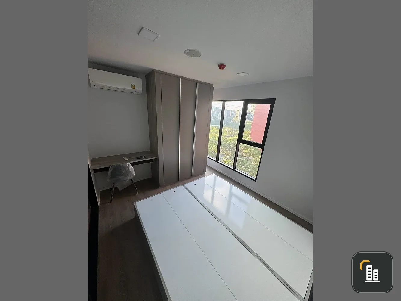 Selling Kave TU 1-bedroom, 1-bathroom unit, fully furnished with all amenities. Book now!