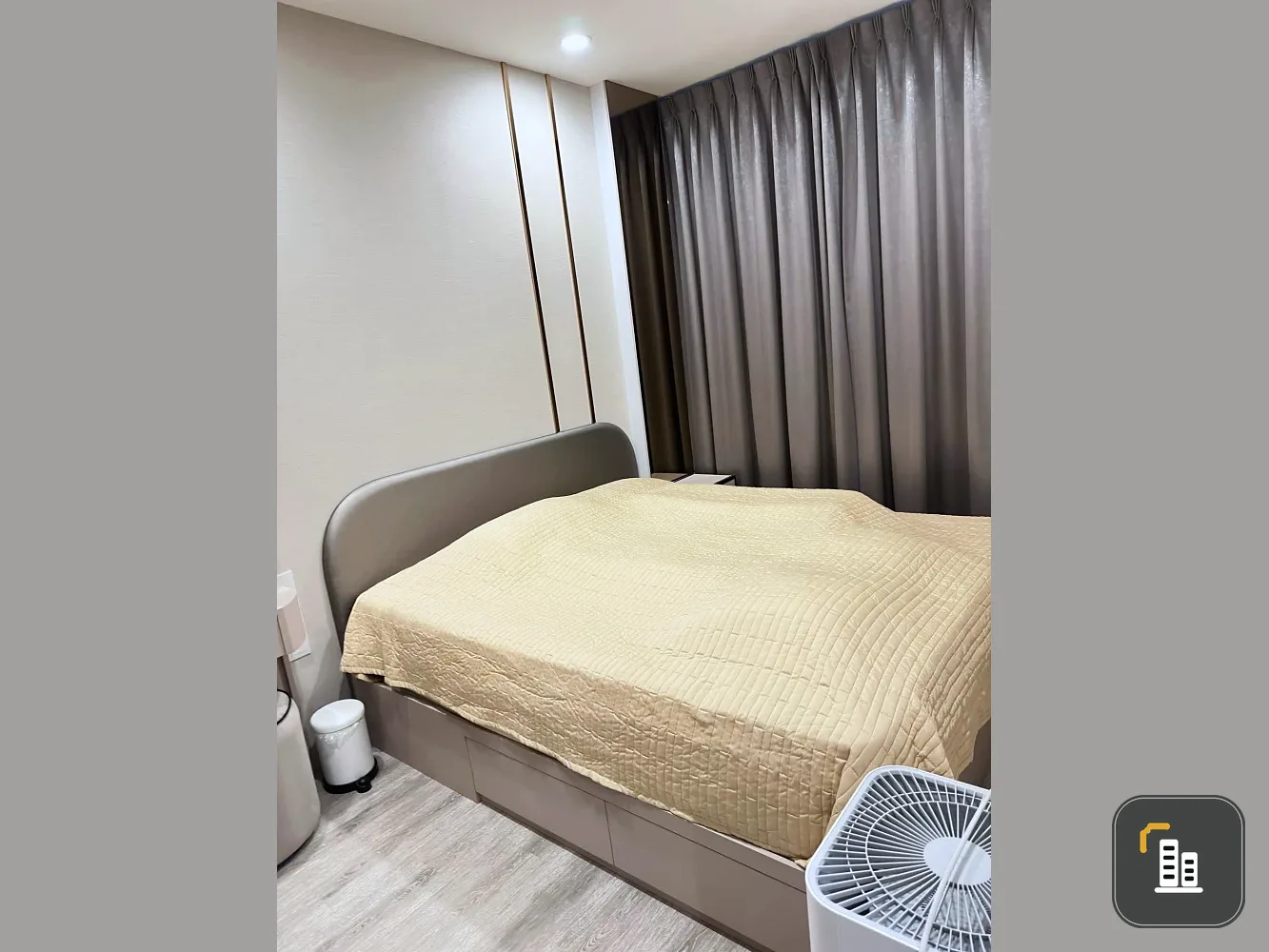 Selling Ideo Mobi Asoke 1-bedroom, 1-bathroom unit on the 11th floor. Fully furnished with complete amenities. Book now!