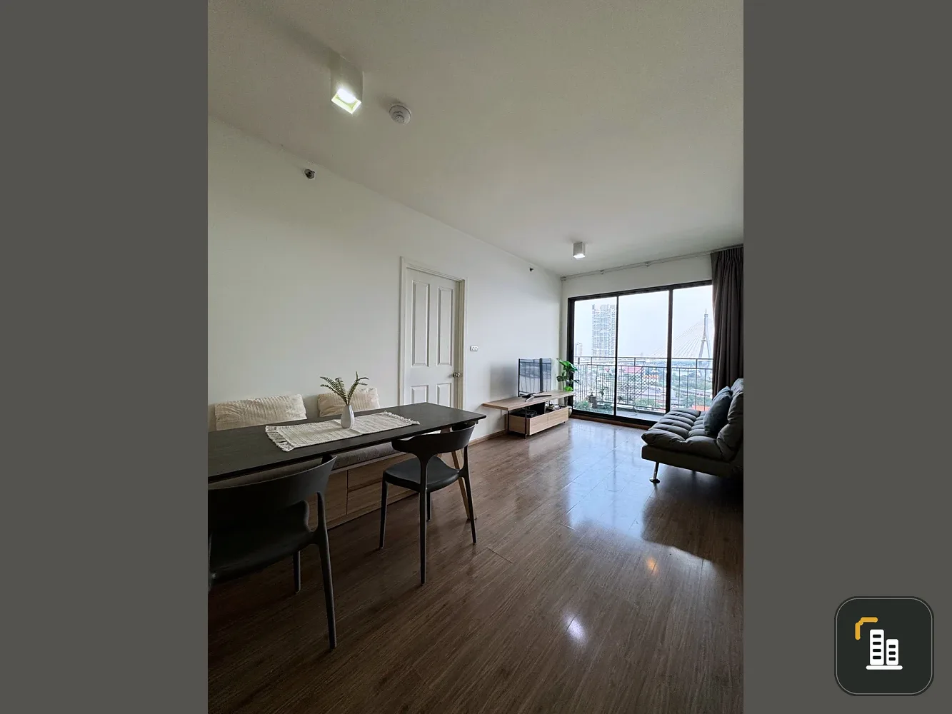 For rent: U Delight Residence Riverfront Rama 3, 18th floor, corner unit, fully furnished, very livable. Book now!