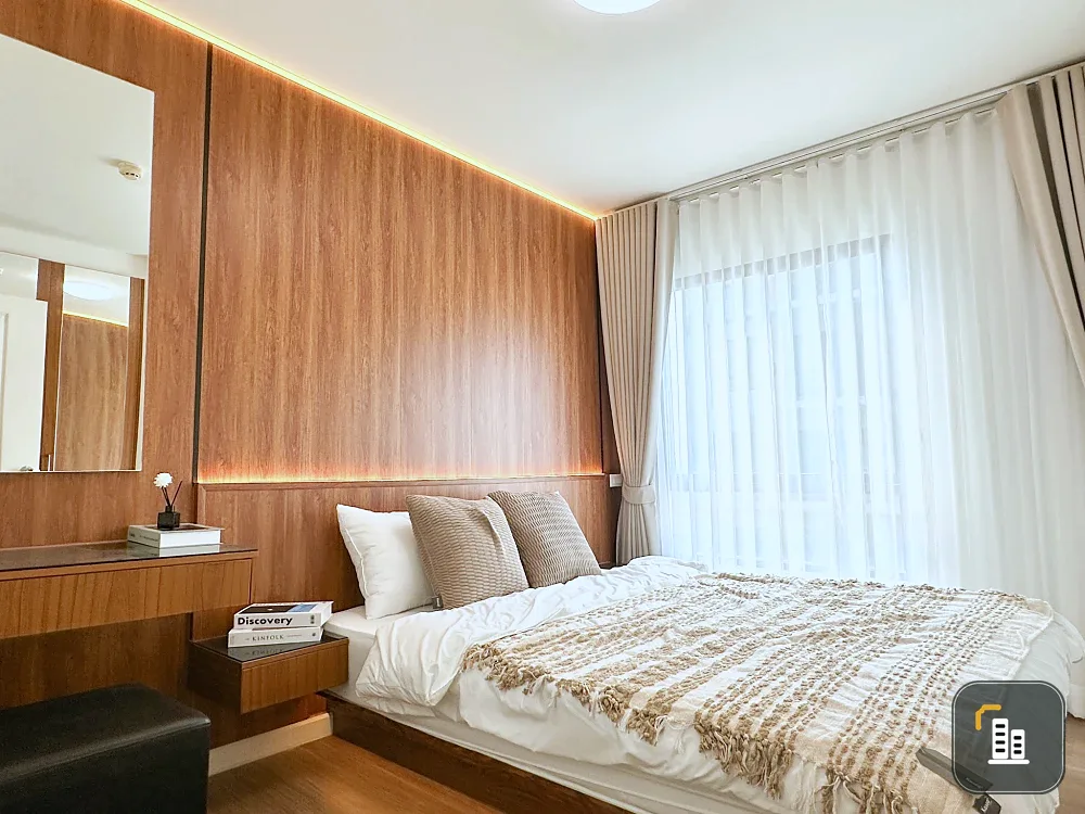 Selling I Condo Sukhumvit 105. Beautiful unit, fully furnished. Book now!
