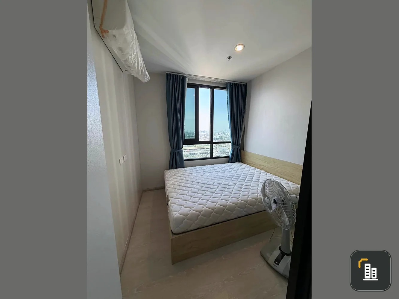 Condo for sale: New Noble Srinakarin Lasan. Nice unit, fully furnished, high floor, good ventilation. Book now!