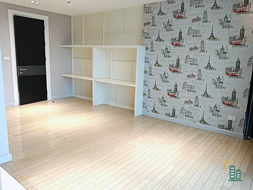 For sale: Nusasiri Grand Condo, spacious unit, ready to move in, fully furnished, high floor.