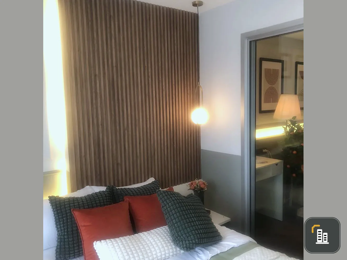 Selling ready-to-move-in units at The Trust Residence Ratchada-Rama 3. Fully furnished with all appliances included. Book now!