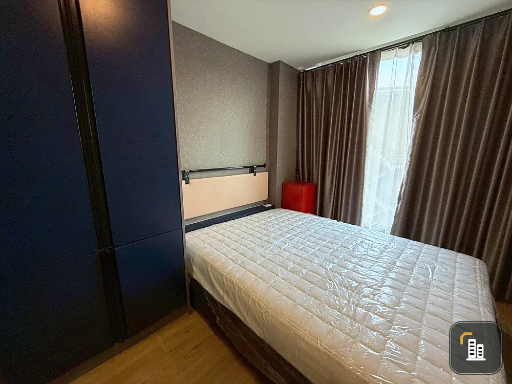Selling Attitude BU condo, ready to move in, fully furnished. Low floor, very livable. Book now!