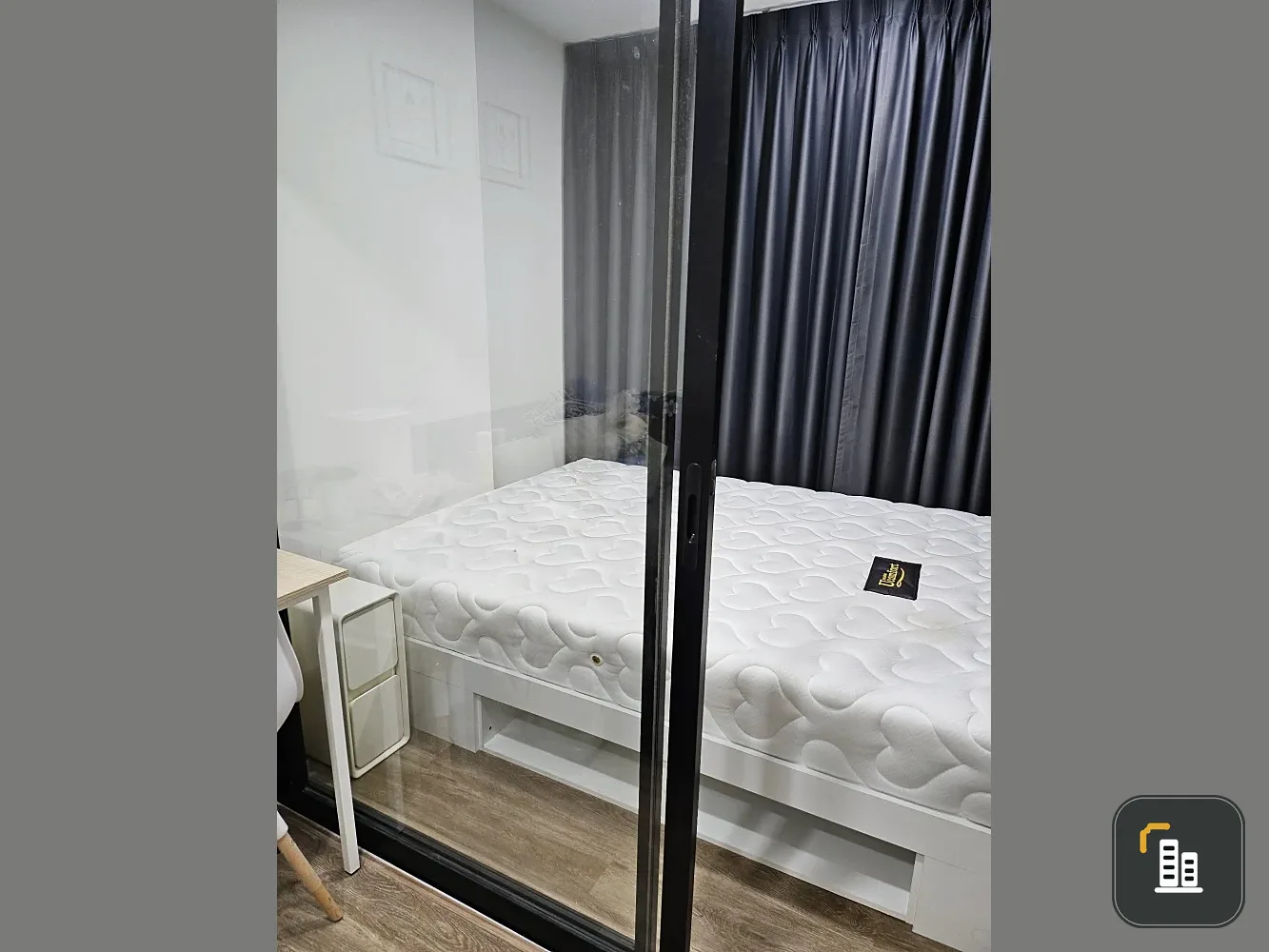 Flexi Suksawat for rent: 1 bedroom, 1 bathroom. Great location. Fully furnished. Don't miss this great deal!