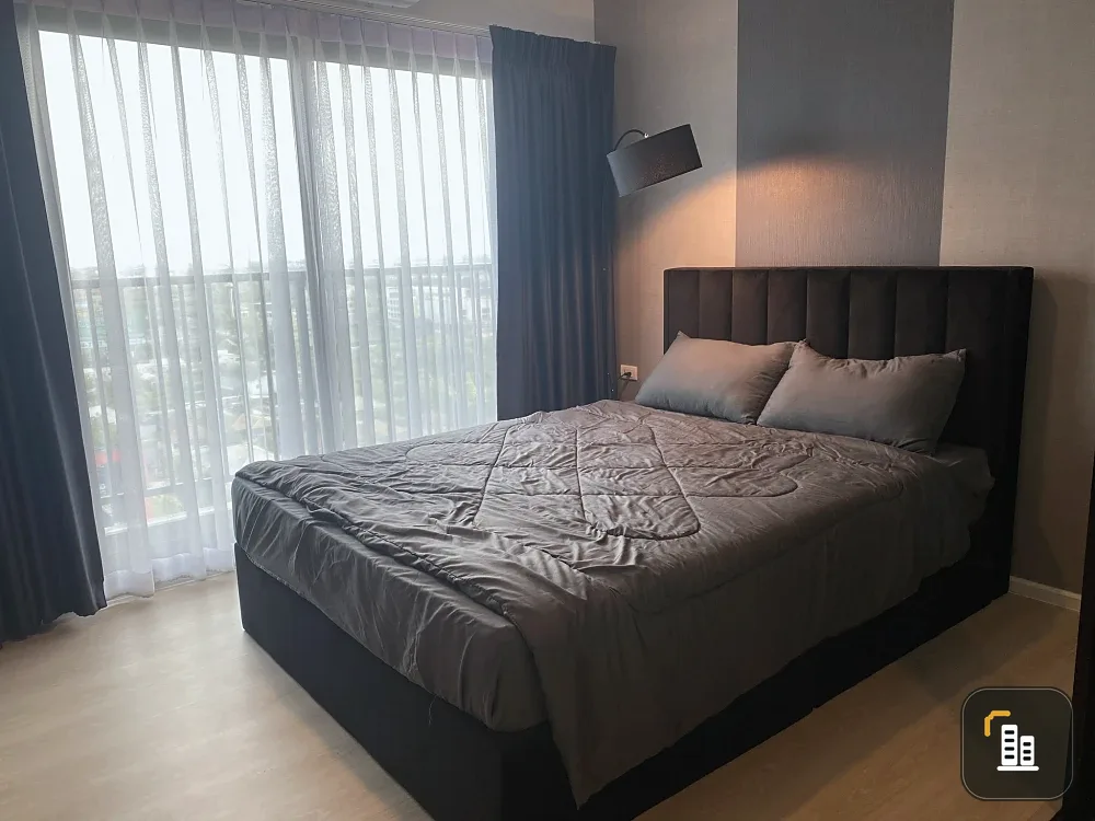 Selling A Space Mega condo, ready to move in, fully furnished, high floor, good ventilation. Book now!