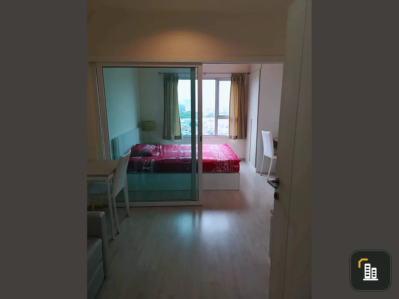 Selling Aspire Ratchada-Wongsawang, 19th floor unit. Beautiful view, great location, convenient transportation. Don't miss out!