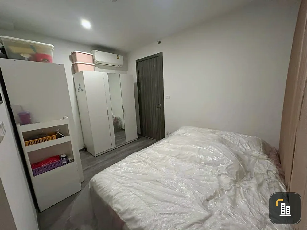 Selling THE ORIGIN SUKHUMVIT SAILUAT E22 STATION, 5th floor, corner unit, view of Pak Nam and Sai Luat Road. Spacious and very comfortable.