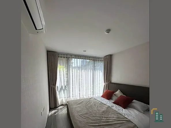 For rent: Ideo Mobi Sukhumvit 40. Spacious room, fully furnished, very livable. Book now! (Quickly!)