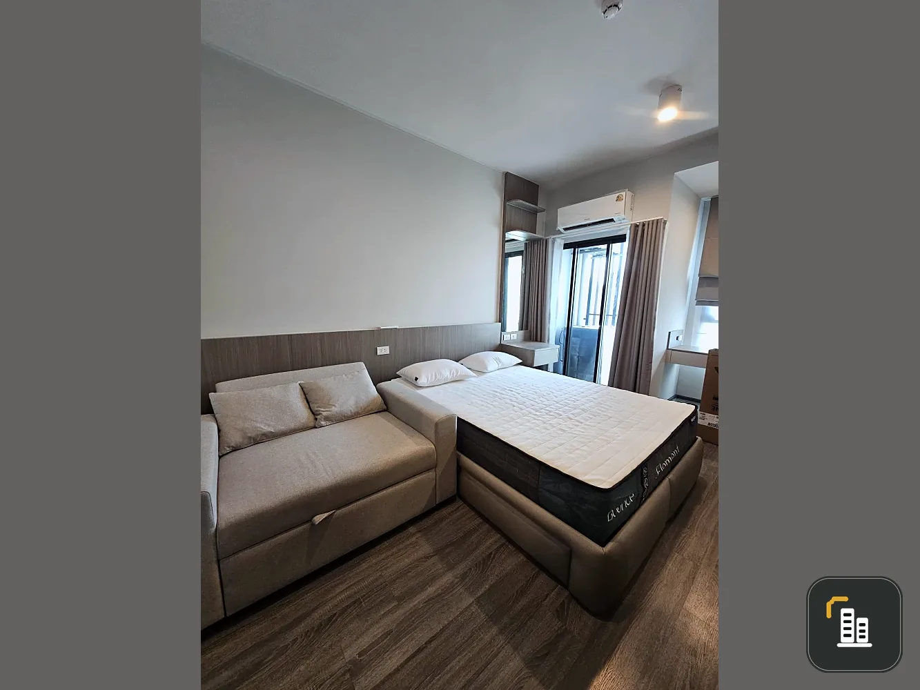 For rent: Ideo Ramkhamhaeng - Lamsali Station, studio room, 24 sq.m., fully furnished. Don't miss out!
