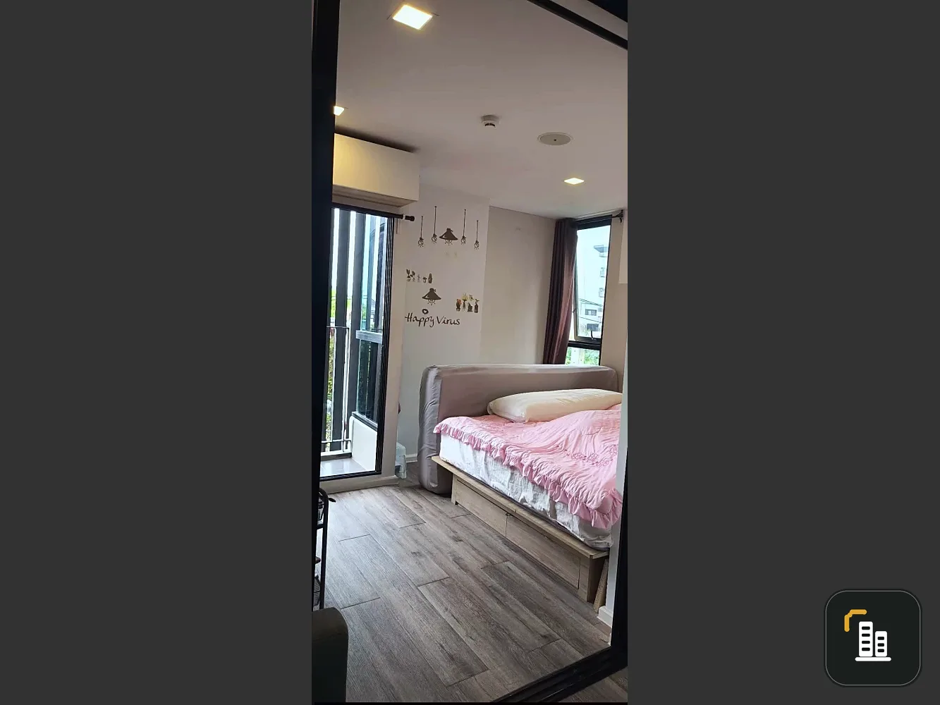 Selling a ready-to-move-in condo at Atmoz Ratchada-Huai Khwang. Spacious living area at an amazing price. Own it today! Don't miss out!