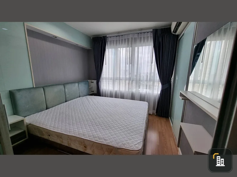 Selling a fully furnished, ready-to-move-in unit at Lumpini Park Pinklao, 18th floor. Interested? Book now! Don't miss out!