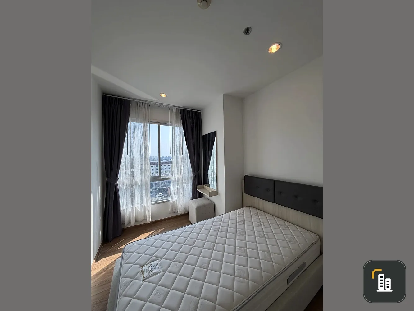 For rent: The Prodigy Phetkasem 62, corner unit, private layout, 8th floor, unobstructed city view, bright and airy, no buildings blocking the view, g