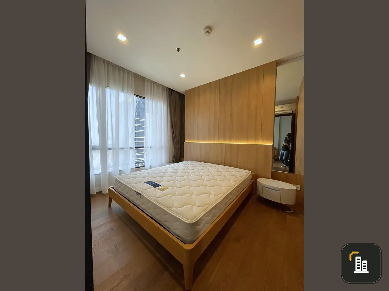 Ivy Ampio condo for rent. Beautifully decorated unit with complete amenities. Just bring your belongings and move in! You won't want to miss this oppo